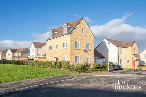 Evening Star, Royal Wootton Bassett 4 bed detached house for sale