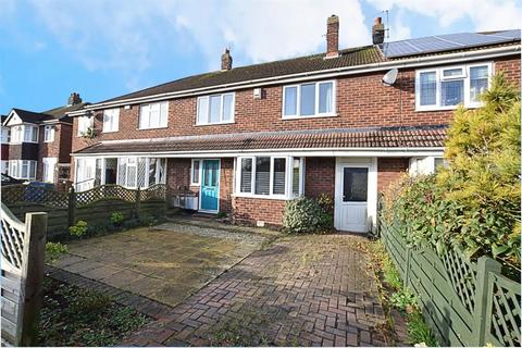 Landeck Avenue, Grimsby DN34 3 bed terraced house for sale