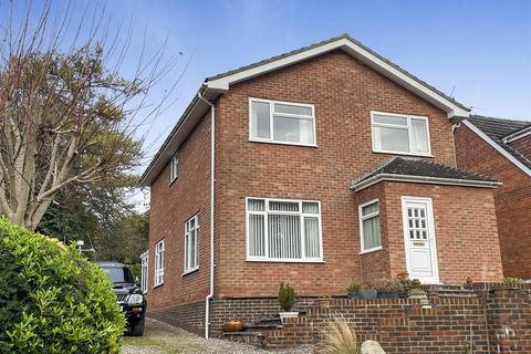 East Gomeldon Road, Salisbury SP4 4 bed detached house for sale