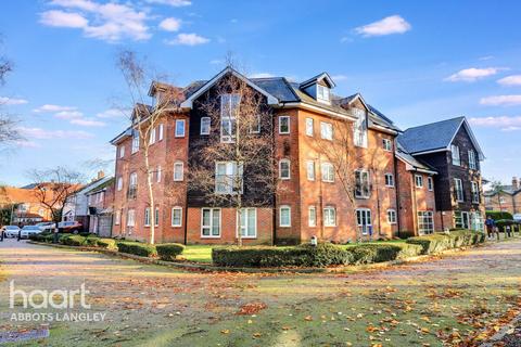 Wharf Way, Kings Langley 2 bed flat for sale