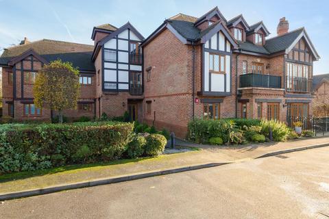 Cherry Tree Way, Stanmore HA7 2 bed flat for sale