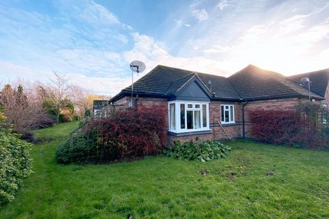 Badger Court, Loughborough 2 bed terraced bungalow for sale