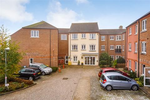 27 Talbot Court, Salop Street... 2 bed apartment for sale