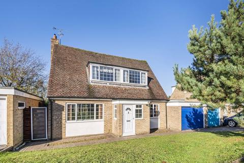 Hilltop Rise, Bookham 4 bed detached house for sale