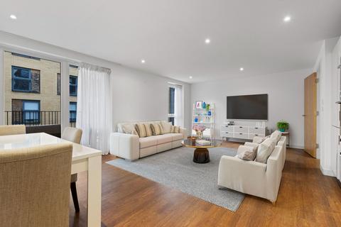 Letchworth Road, Stanmore HA7 3 bed flat for sale