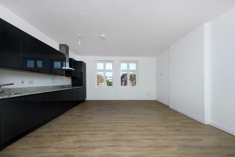 Woodfield Road, London 2 bed flat for sale