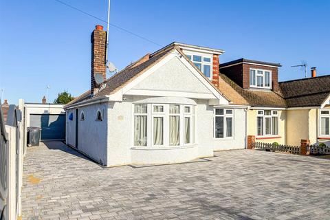 Cornhill Avenue, Hockley SS5 2 bed chalet for sale