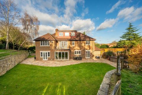 Brassey Hill, Oxted RH8 7 bed detached house for sale