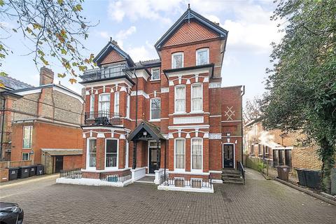 Shepherds Hill, London, N6 2 bed apartment for sale