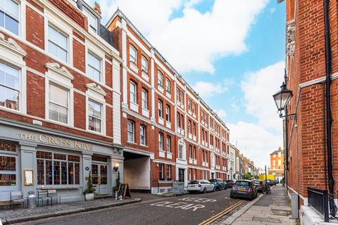 Kings Mansions, Chelsea, London, SW3 2 bed flat for sale