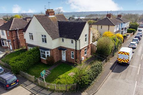 High Street, Wellingborough NN9 3 bed semi