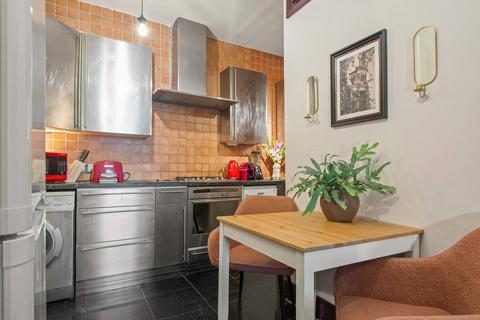 Carlisle Street, Soho, London, W1D 1 bed flat for sale