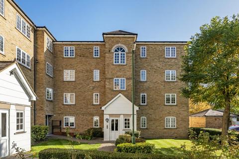 Elizabeth Fry Place, Shooters Hill... 2 bed flat for sale