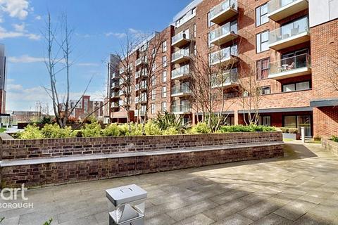 East Station Road, Peterborough 2 bed flat for sale