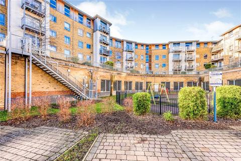 Coombe Way, Farnborough, Hampshire 2 bed apartment for sale