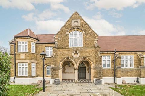 Ewell Road, Surbiton KT6 2 bed flat for sale