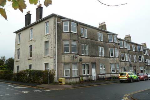 Flat 2/2  Top Right 4 Alexandria... 3 bed flat for sale
