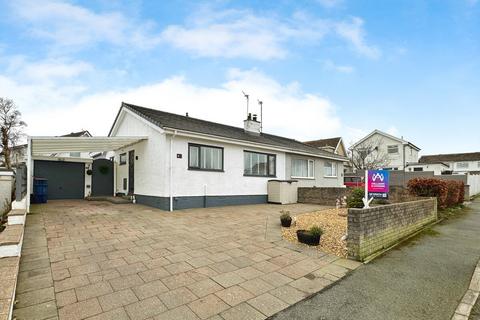 Ffordd Llewelyn, Valley, Anglesey, LL65 3 bed bungalow for sale