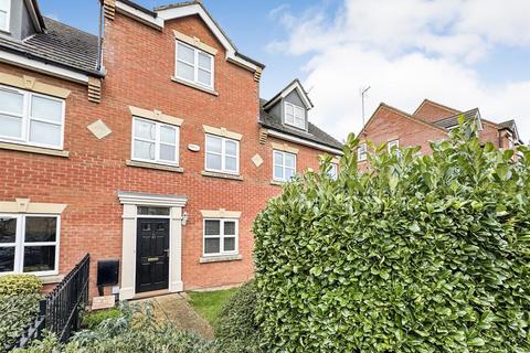 Bennett Road, Corby NN18 3 bed terraced house for sale
