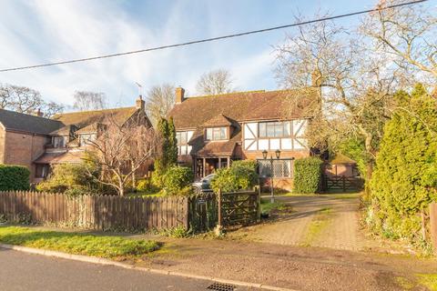 Eggington, Leighton Buzzard 4 bed detached house for sale