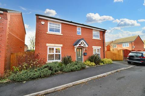 De La Salle Way, Salford, M6 3 bed detached house for sale