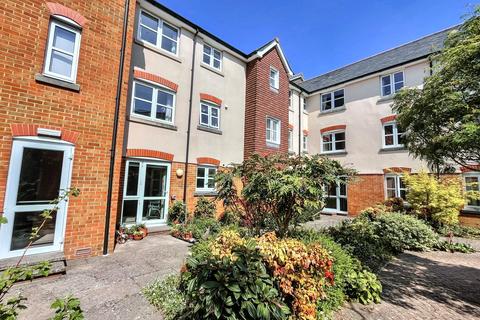 Fordingbridge 2 bed flat for sale