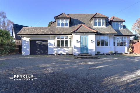 Ickenham, UB10 5 bed detached house for sale
