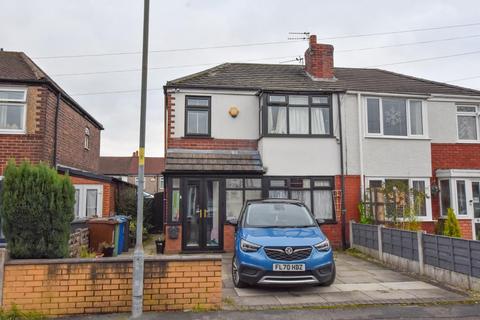 June Avenue, Leigh, WN7 5DH 3 bed semi