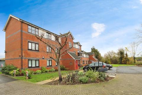 Coalmans Way, Burnham 2 bed apartment for sale