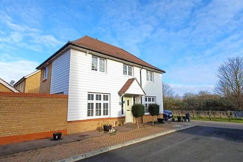 Chinon Grove, Rochester 3 bed detached house for sale