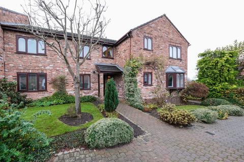 Cyril Bell Close, Lymm WA13 2 bed flat for sale