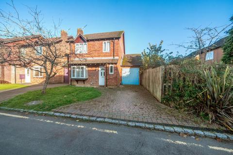 Thatcham,  Berkshire,  RG19 3 bed detached house for sale