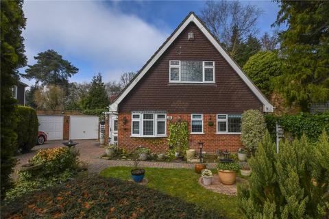 Foxcote, Wokingham RG40 3 bed detached house for sale