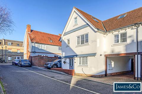 Flitch Green, Dunmow 6 bed link detached house for sale