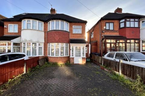 Sandringham Road, Great Barr... 3 bed semi