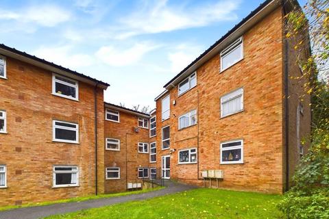 HILLSIDE PARK, HILLSIDE ROAD, WHYTELEAFE 2 bed apartment for sale