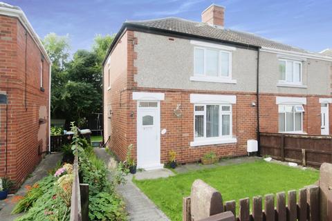 2 bedroom semi-detached house for sale