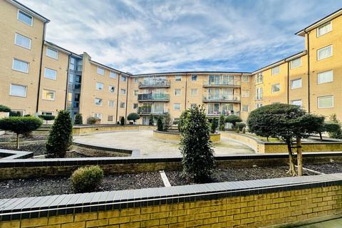 Berberis House, Highfield Road... 2 bed flat for sale