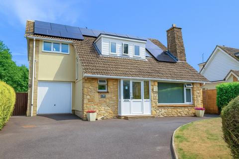 Wellhead Lane, Westbury 3 bed detached house for sale