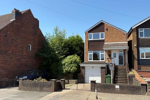 Stour Hill, Brierley Hill DY5 3 bed detached house for sale