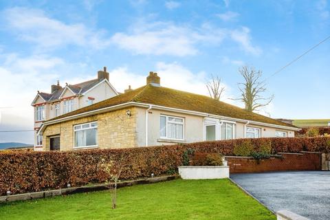 Llanybydder SA40 3 bed detached bungalow for sale