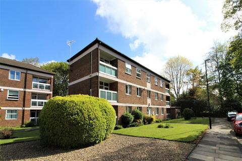 Foxhill Court, Weetwood 2 bed apartment for sale