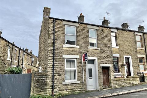 Hadfield Street, Glossop 2 bed end of terrace house for sale