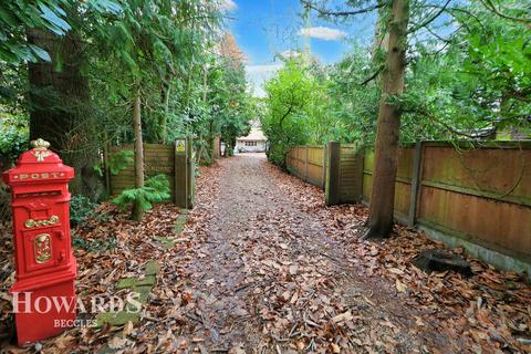 Yarmouth Road, Broome 4 bed detached bungalow for sale