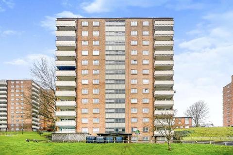 Ashton Rise, Brighton, BN2 9QQ 2 bed apartment for sale