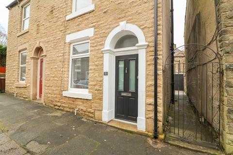 Hadfield Street, Glossop SK13 2 bed semi