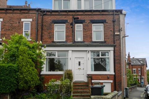 Hesketh Terrace, Leeds 4 bed terraced house for sale