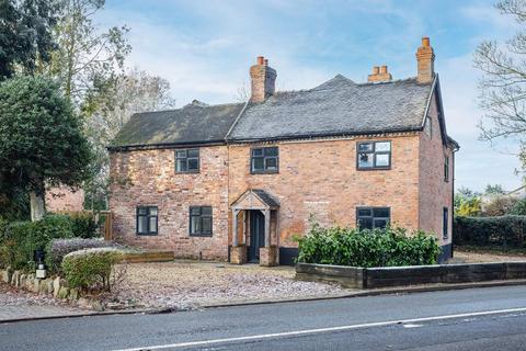 London Road, Stapeley, Nantwich 5 bed detached house for sale