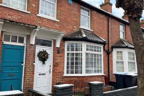 Homestead Road, Caterham, CR3 5RL 3 bed terraced house for sale