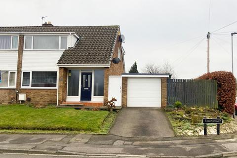 Ravensmead, Pontefract WF7 3 bed semi